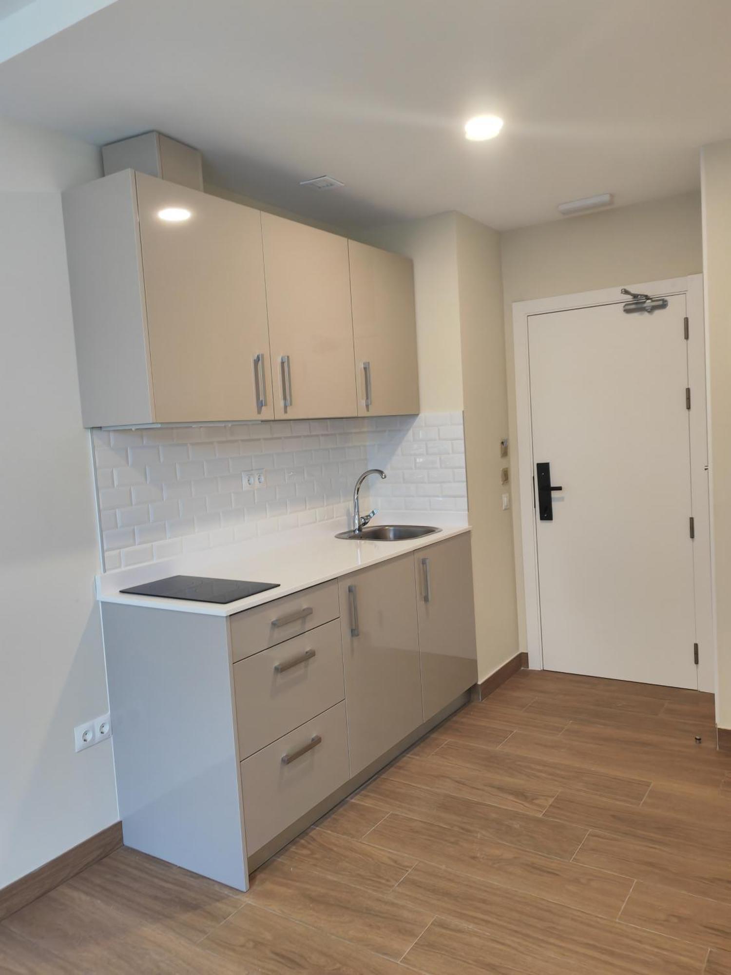 אלקאלה דה הנארס Apartahotel Golden Alcala מראה חיצוני תמונה
